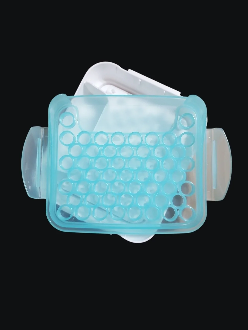 Piping Tip Saver Storage/Organizer Case Holds 55 with Secure Latch